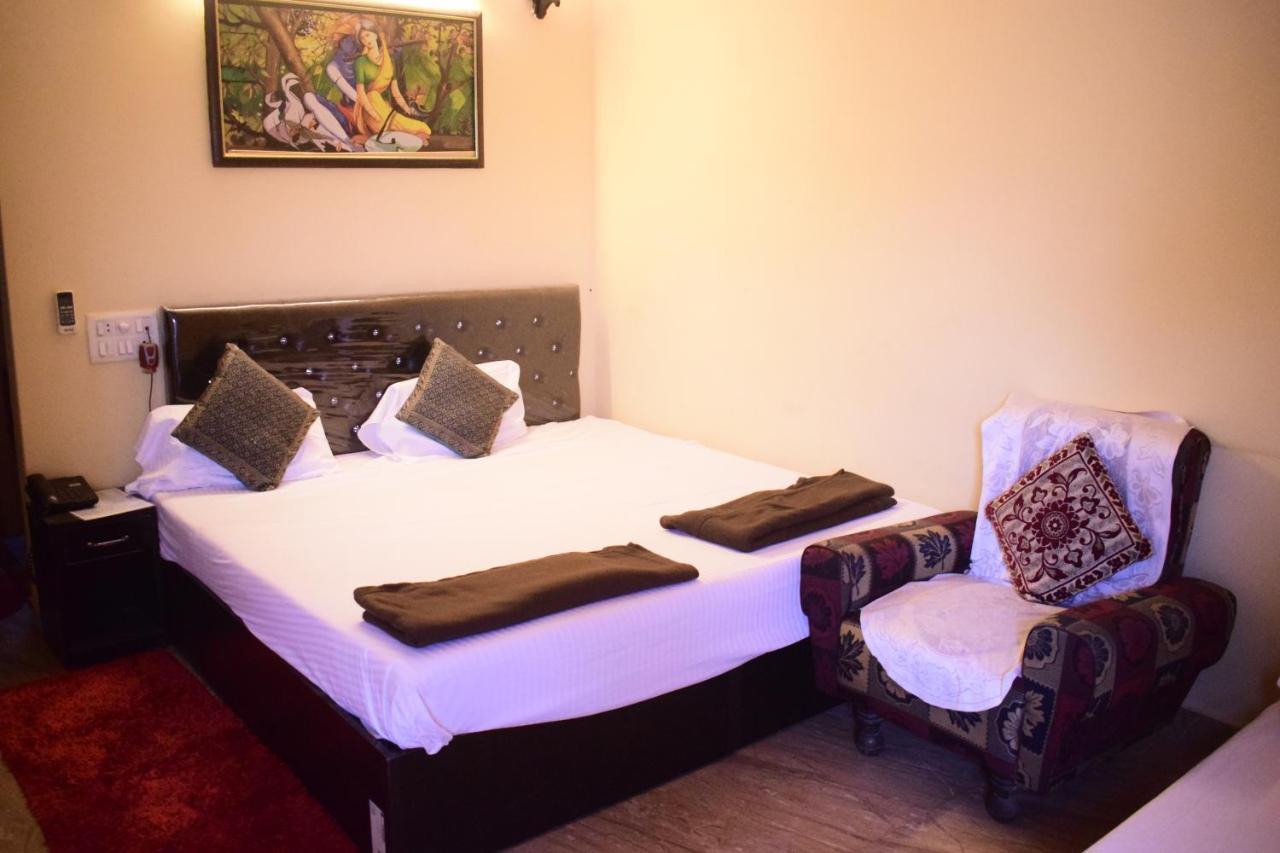 Ds Residency Varanasi-Prime Location-Parking 외부 사진