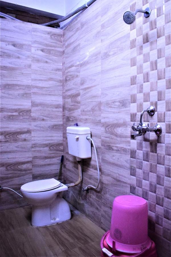 Ds Residency Varanasi-Prime Location-Parking 외부 사진