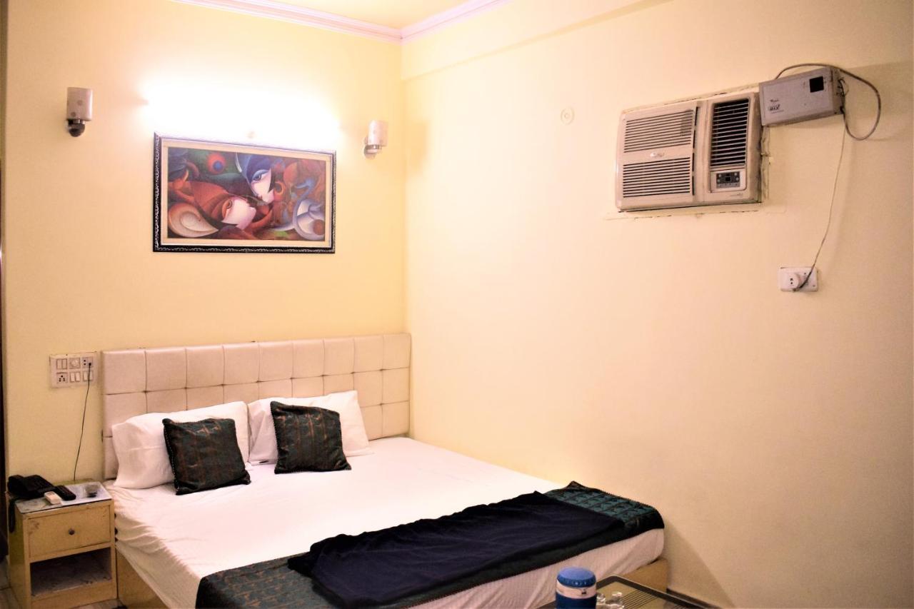 Ds Residency Varanasi-Prime Location-Parking 외부 사진